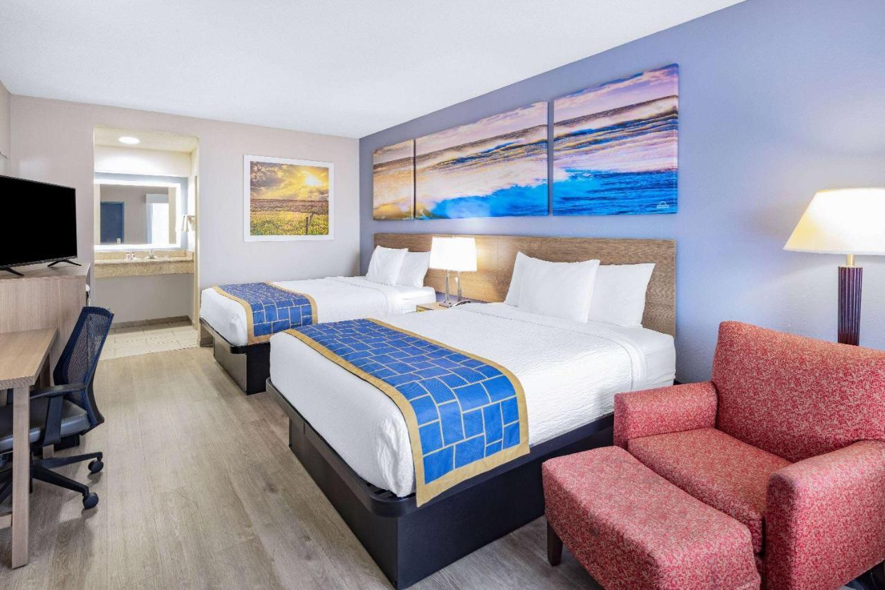 Days & By Wyndham Midtown 2* Savannah